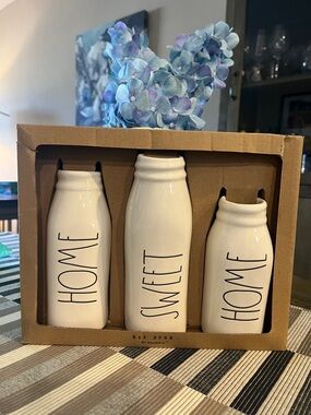 NEW IN BOX Rae Dunn White Ceramic 'Home Sweet Home' Milk Bottle Vase Trio